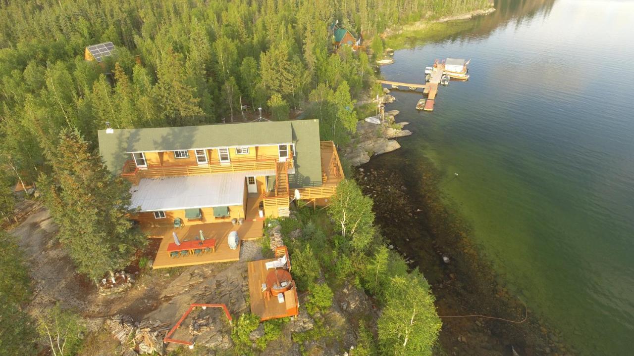 Yellow Dog Lodge, Inc. Yellowknife Exterior photo