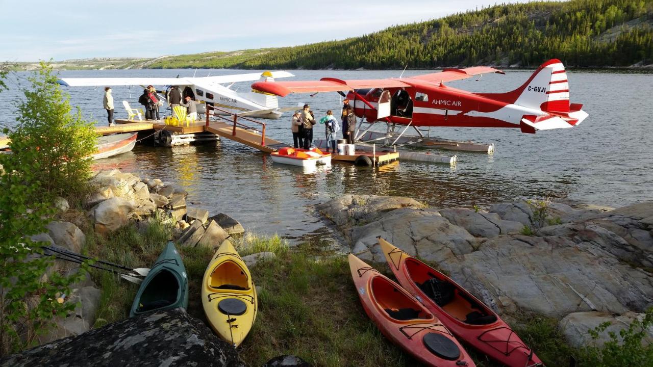 Yellow Dog Lodge, Inc. Yellowknife Exterior photo