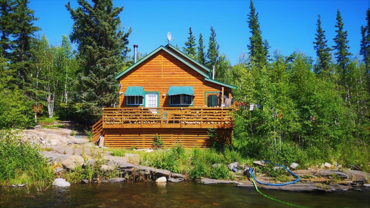 Yellow Dog Lodge, Inc. Yellowknife Exterior photo
